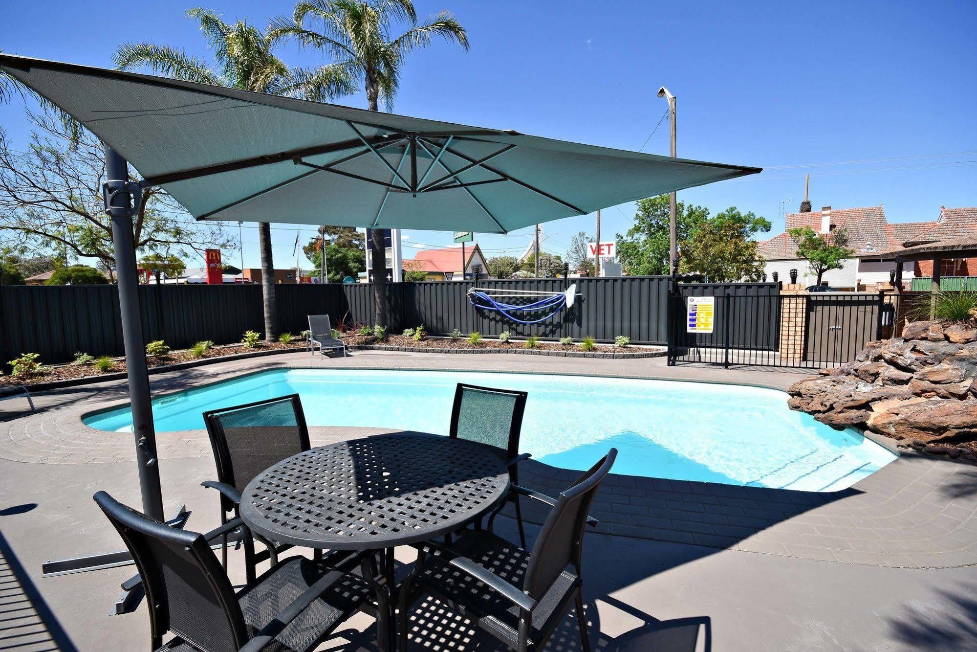 The Aberdeen Motel Dubbo Exteriör bild